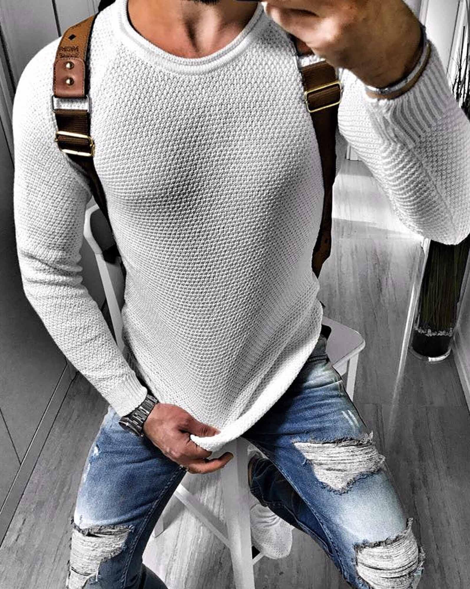 Stylish white cotton sweater with round neck