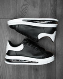 Zapatos Deportivas negras con suela blanca con efecto burbuja de aire marca BB Salazar