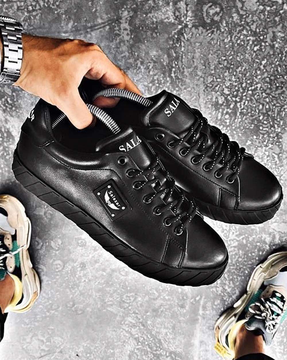 Low black sneakers shoes with trendy full black sole BB salazar